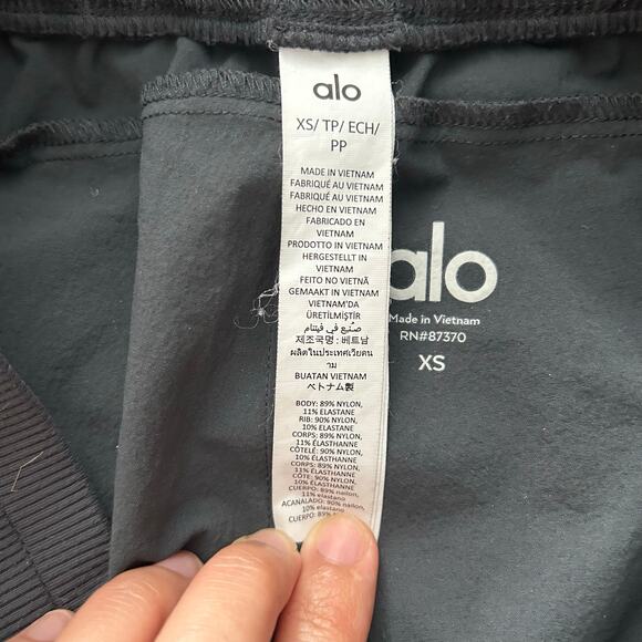 Alo Yoga Co-Op Pant – Women’s XS – Anthracite (Charcoal) – Retail $138 - Picture 11 of 11